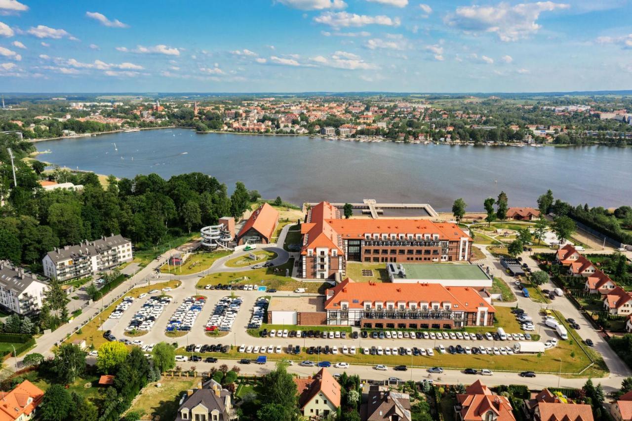Radisson Blu Resort & Conference Center, Ostroda Mazury Ngoại thất bức ảnh Aerial view of the town