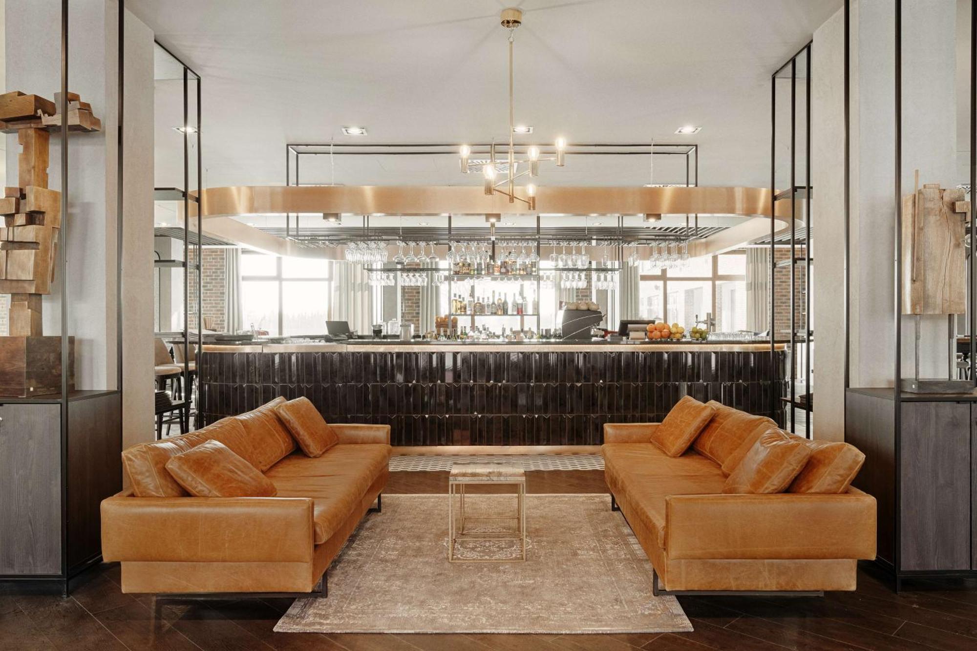Radisson Blu Resort & Conference Center, Ostroda Mazury Ngoại thất bức ảnh The bar at the 100 East 53rd Street location