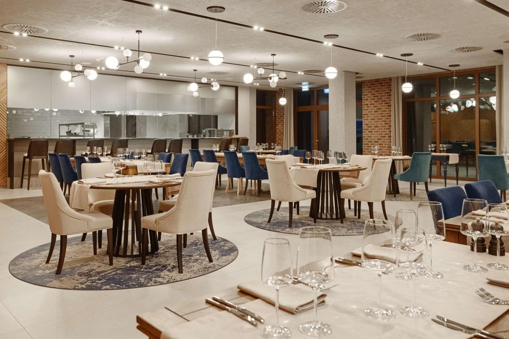 Radisson Blu Resort & Conference Center, Ostroda Mazury Ngoại thất bức ảnh Restaurant